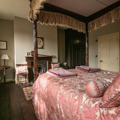 bronte birthplace charlotte holiday home west yorkshire england