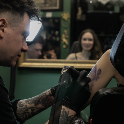 frankie innes electric art tattooist haworth england yorkshire portrait photography