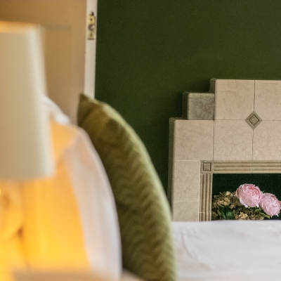 haworth bedroom holiday let yorkshire england